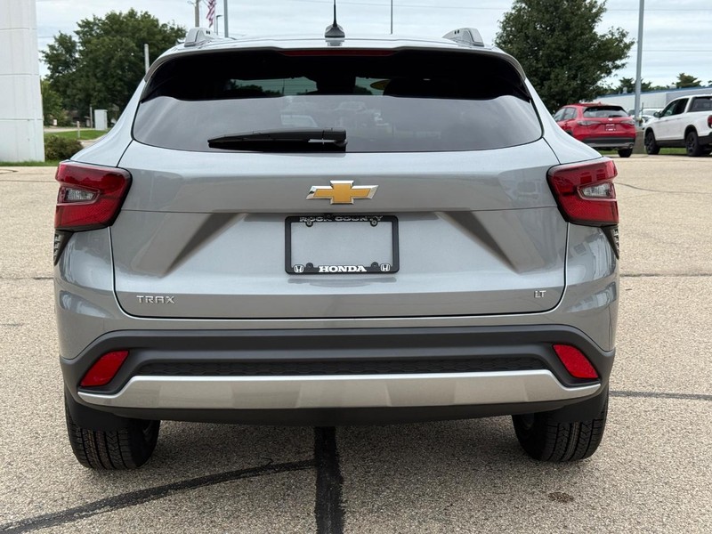 Chevrolet Trax Vehicle Image 4