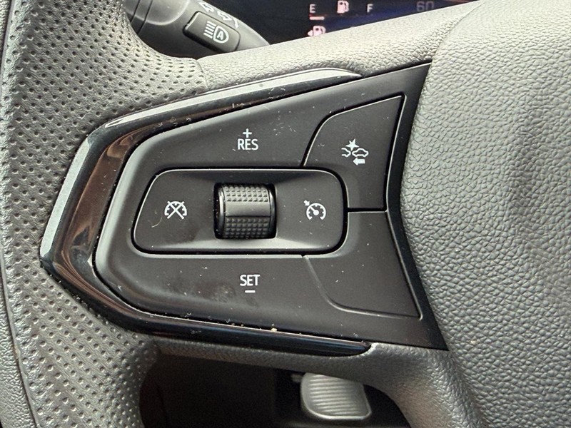 Chevrolet Trax Vehicle Image 12