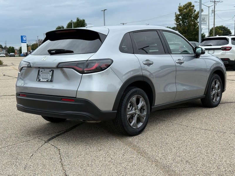 Honda HR-V Vehicle Image 3