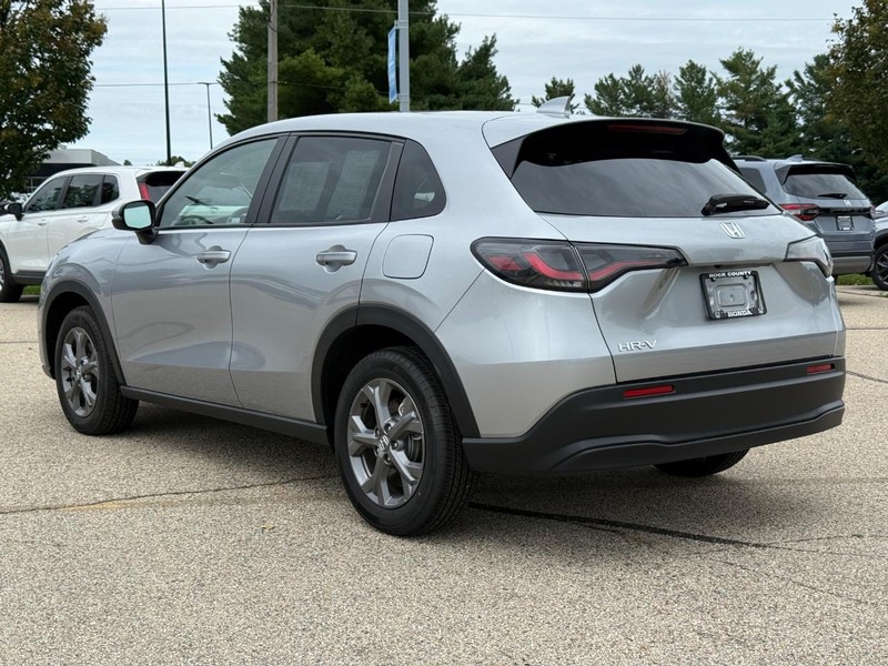 Honda HR-V Vehicle Image 5