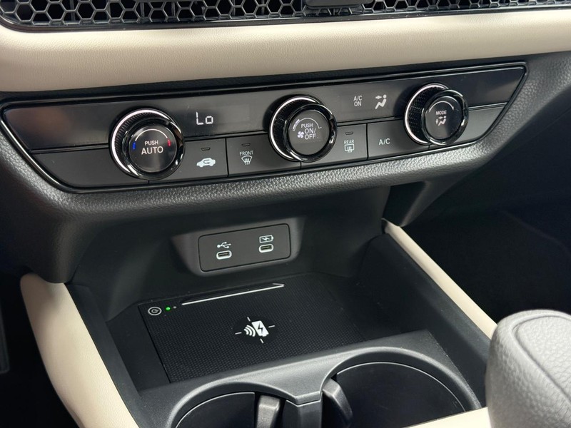 Honda HR-V Vehicle Image 18
