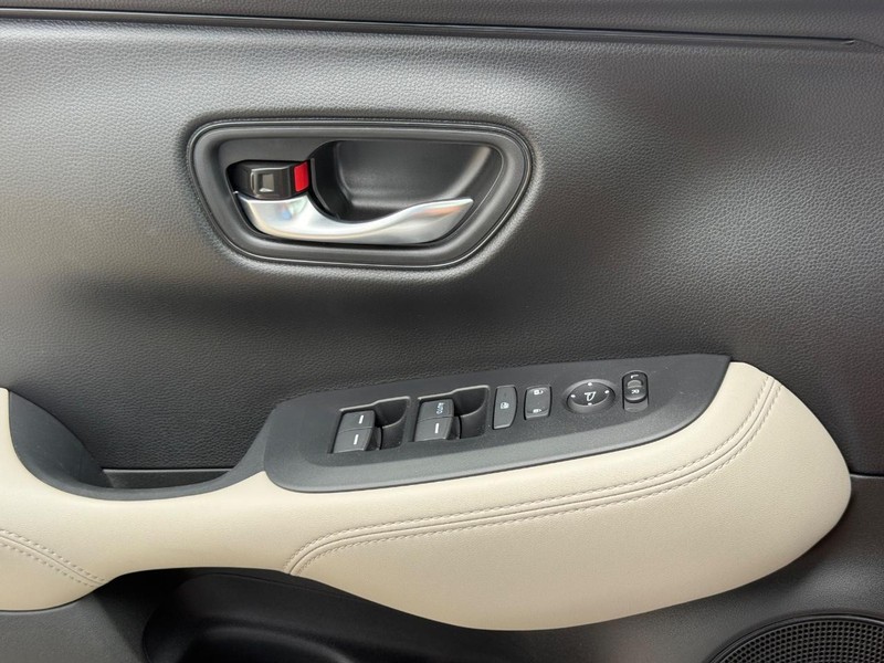 Honda HR-V Vehicle Image 23