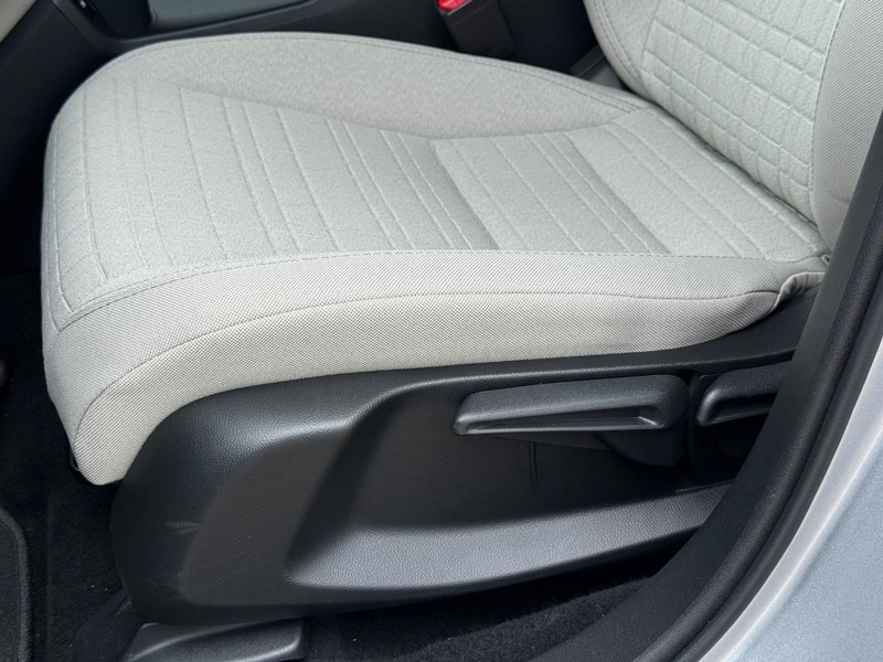 Honda HR-V Vehicle Image 24