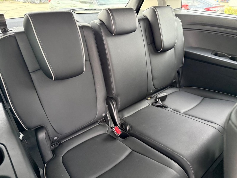 Honda Odyssey Vehicle Full-screen Gallery Image 09