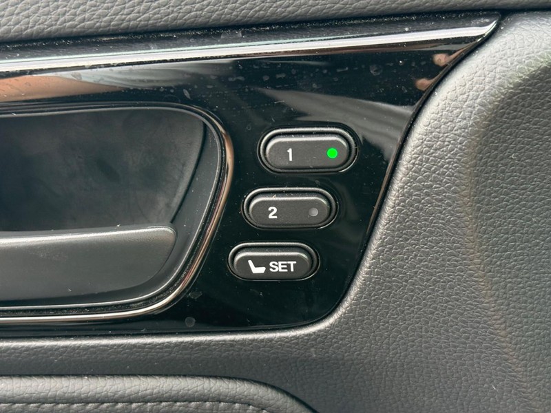 Honda Odyssey Vehicle Full-screen Gallery Image 14