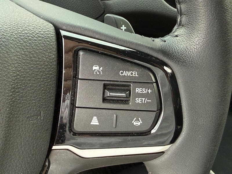 Honda Odyssey Vehicle Full-screen Gallery Image 16