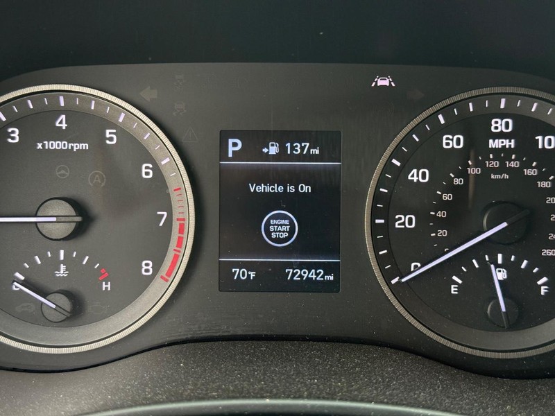 Hyundai Tucson Vehicle Image 16