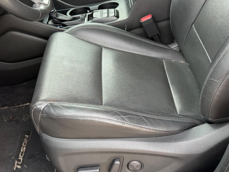 Hyundai Tucson Vehicle Image 20
