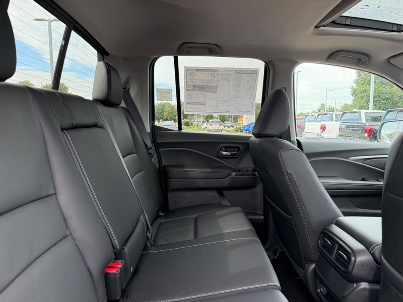 Honda Ridgeline Vehicle Image 5