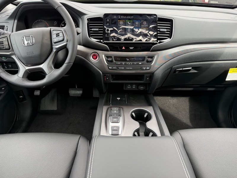 Honda Ridgeline Vehicle Image 6