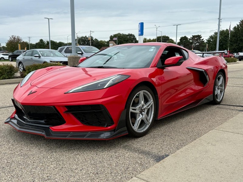 Chevrolet Corvette Vehicle Full-screen Gallery Image 07