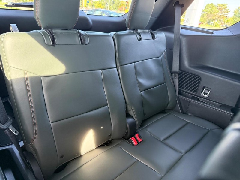 Ford Explorer Vehicle Image 11