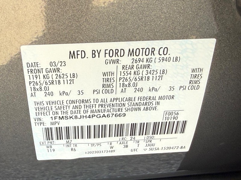 Ford Explorer Vehicle Image 24