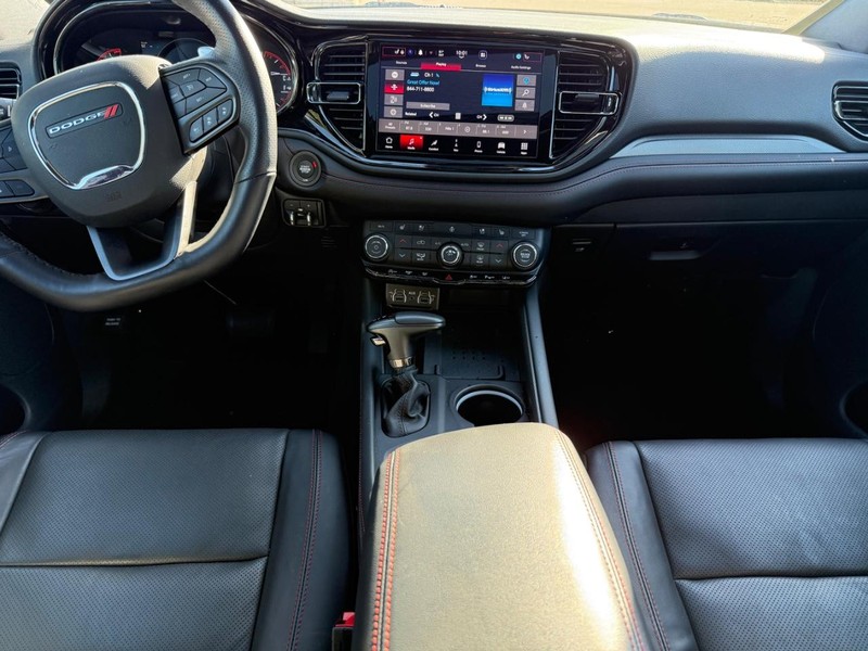 Dodge Durango Vehicle Image 11