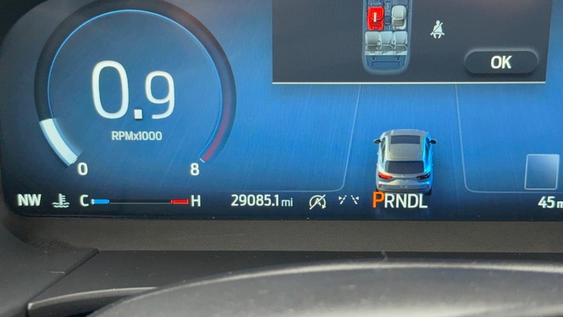 Ford Escape Vehicle Full-screen Gallery Image 19