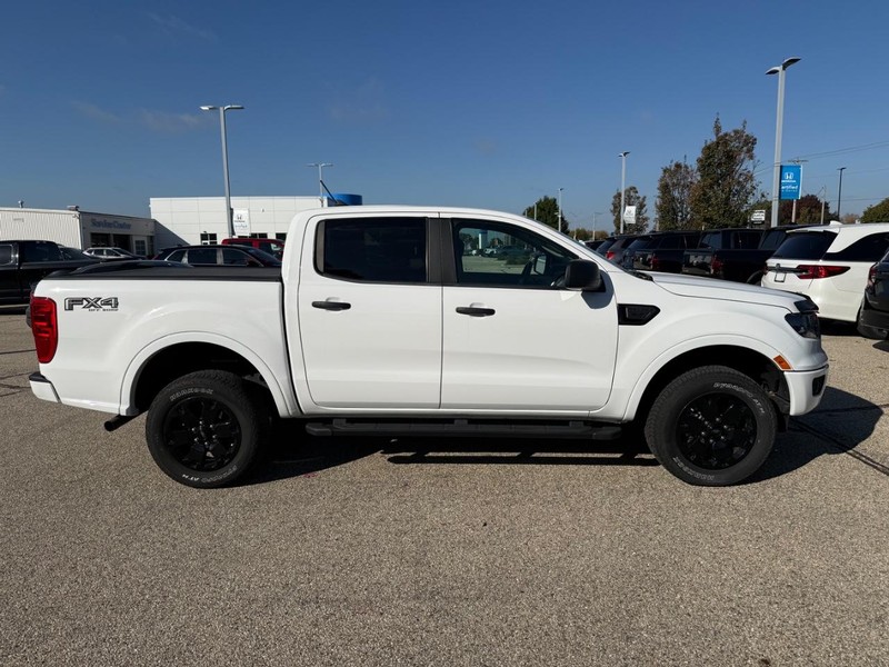 Ford Ranger Vehicle Full-screen Gallery Image 02