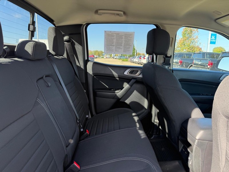 Ford Ranger Vehicle Full-screen Gallery Image 10