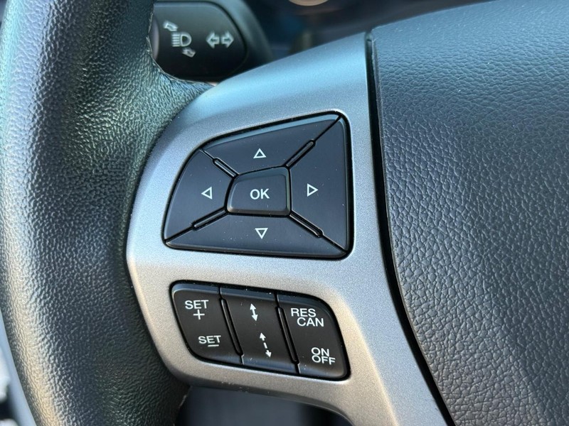 Ford Ranger Vehicle Full-screen Gallery Image 16