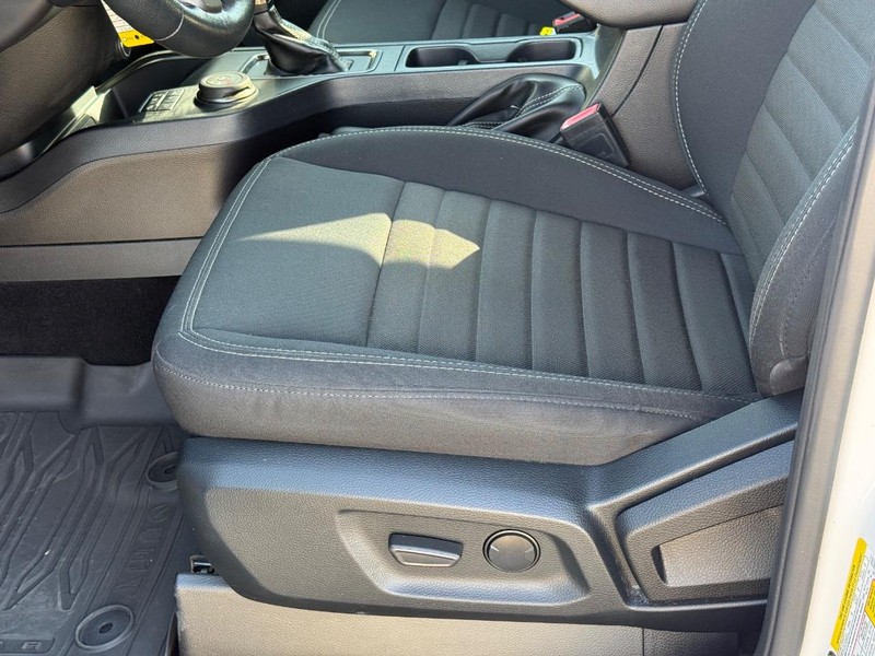 Ford Ranger Vehicle Full-screen Gallery Image 21