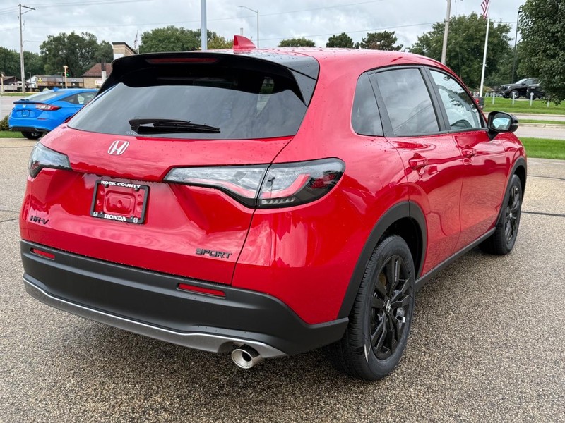 Honda HR-V Vehicle Image 3