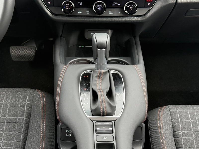 Honda HR-V Vehicle Image 8