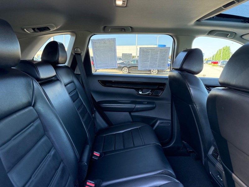 Honda CR-V Vehicle Full-screen Gallery Image 09