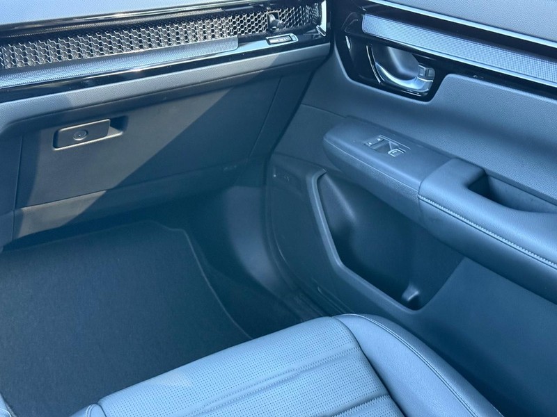 Honda CR-V Vehicle Full-screen Gallery Image 14