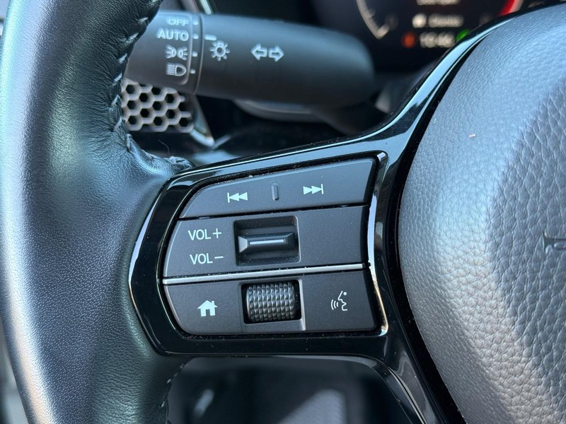 Honda CR-V Vehicle Full-screen Gallery Image 16