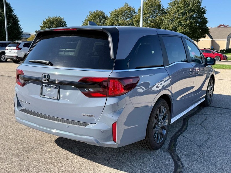 Honda Odyssey Vehicle Image 3