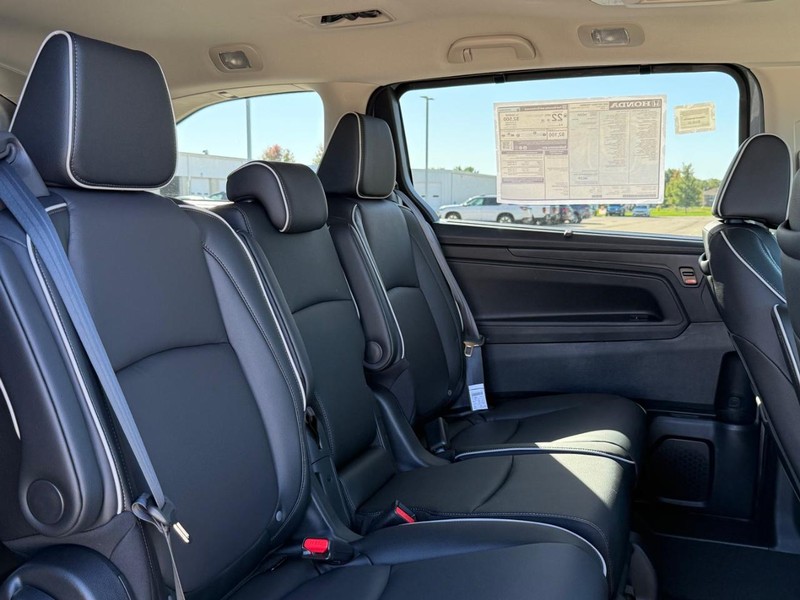 Honda Odyssey Vehicle Image 5