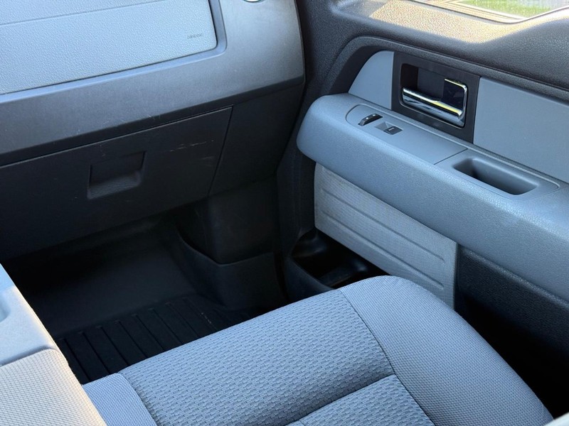 Ford F-150 Vehicle Image 14