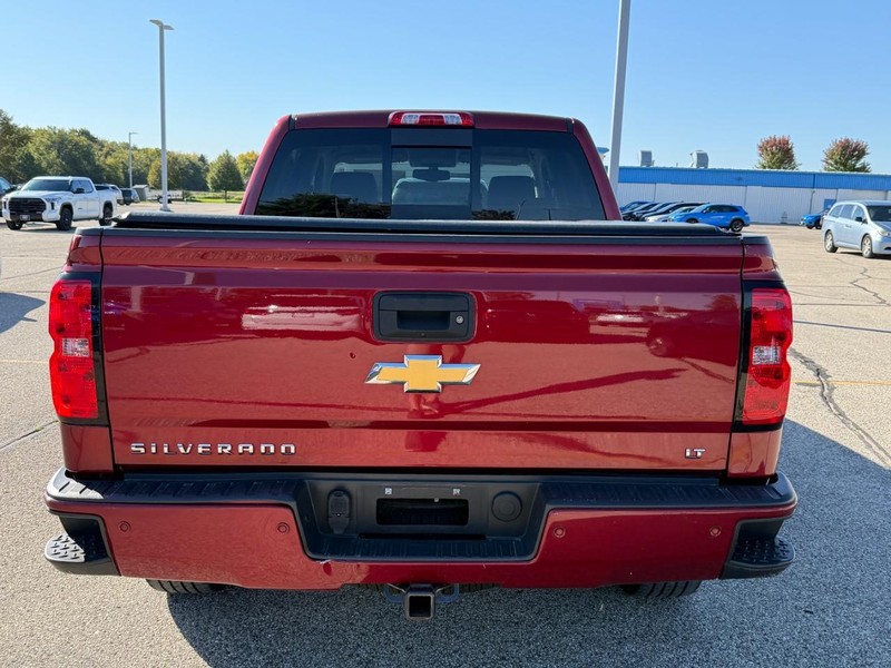 Chevrolet Silverado Vehicle Image 4