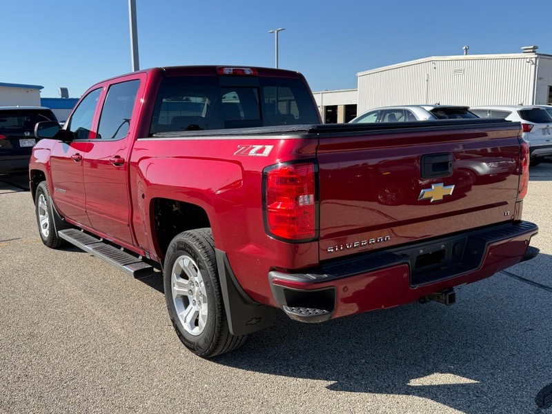 Chevrolet Silverado Vehicle Image 6