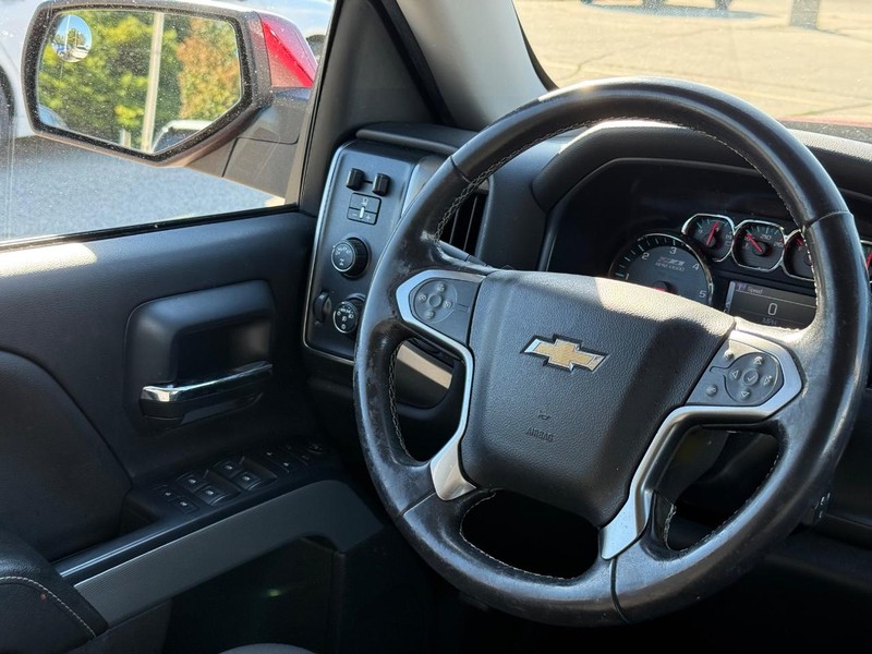 Chevrolet Silverado Vehicle Image 13