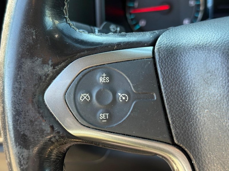 Chevrolet Silverado Vehicle Image 15