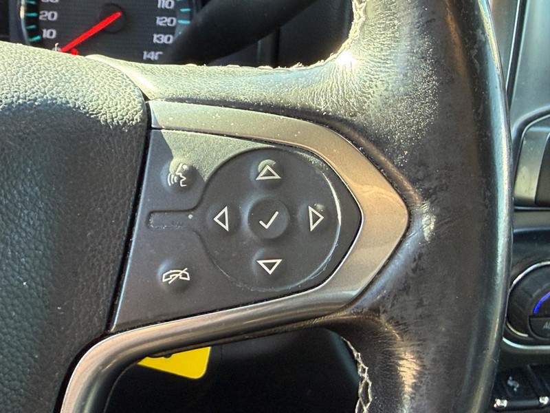 Chevrolet Silverado Vehicle Image 16