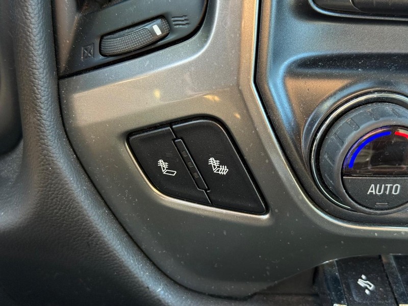 Chevrolet Silverado Vehicle Image 19