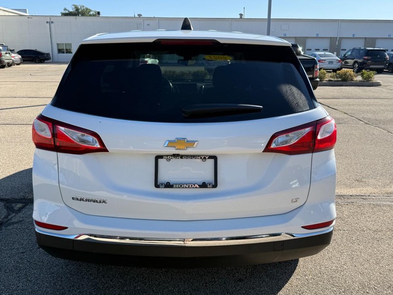 Chevrolet Equinox Vehicle Full-screen Gallery Image 04