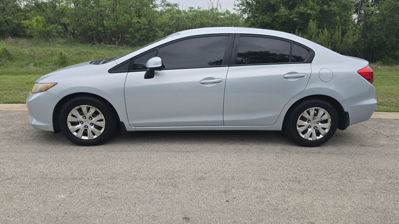 Honda Civic Sedan Vehicle Image 3