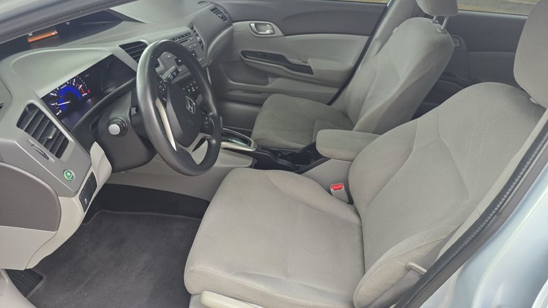 Honda Civic Sedan Vehicle Image 10