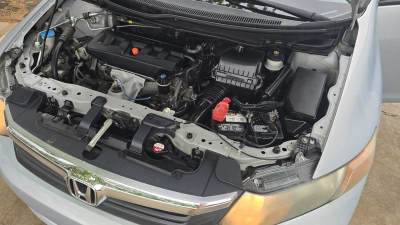 Honda Civic Sedan Vehicle Image 14