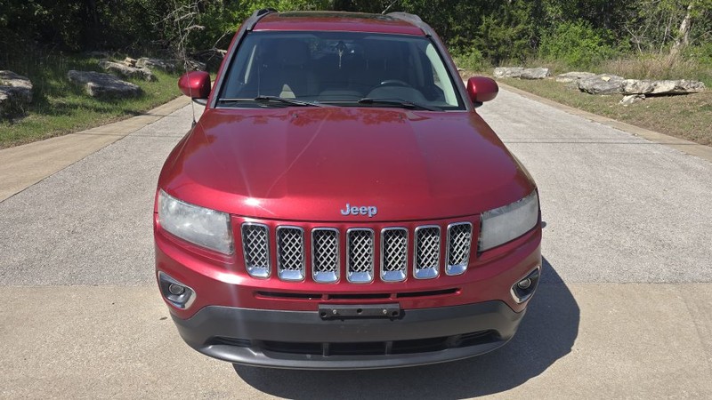 Jeep Compass Vehicle Image 9