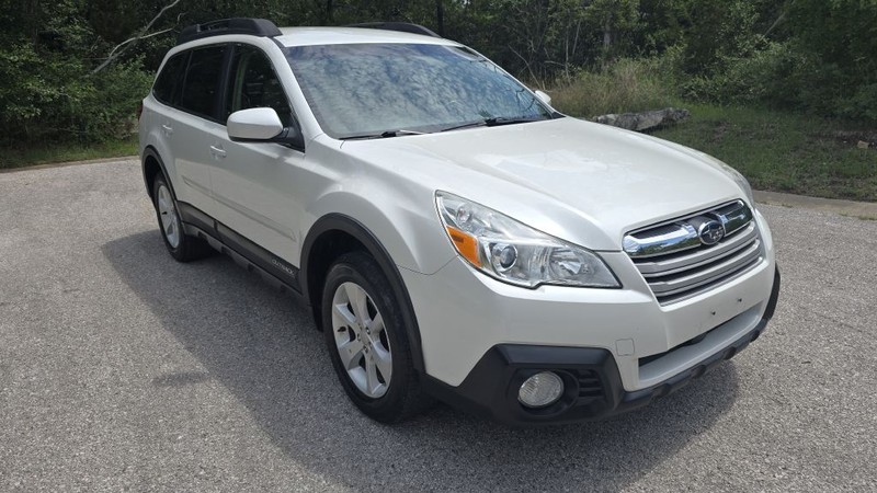 Subaru Outback Vehicle Image 8