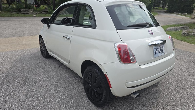FIAT 500 Vehicle Image 4