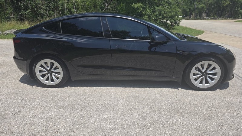 Tesla Model 3 Vehicle Image 7