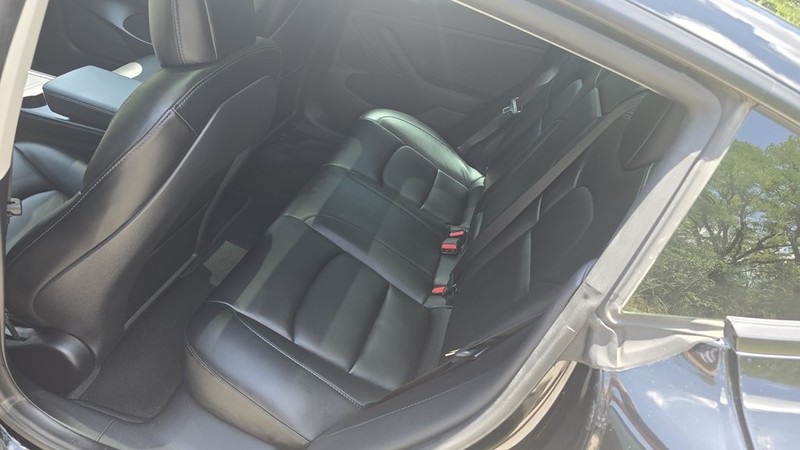 Tesla Model 3 Vehicle Image 11