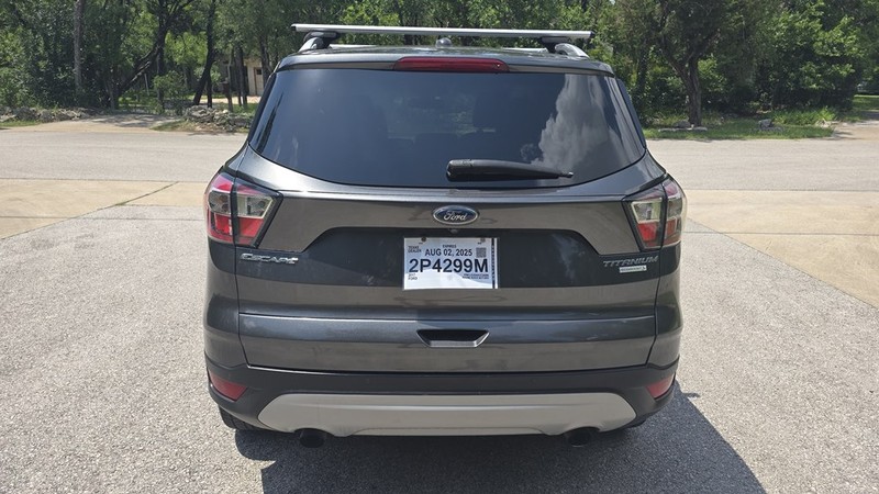 Ford Escape Vehicle Image 5