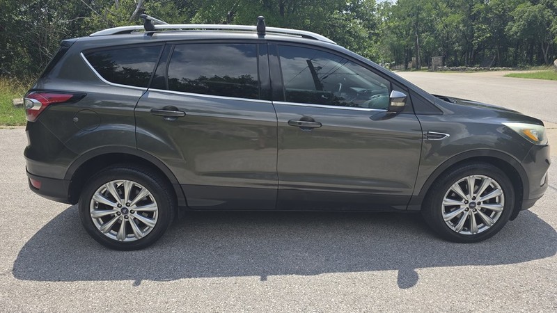 Ford Escape Vehicle Image 7