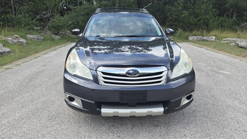 Subaru OUTBACK Vehicle Image 9