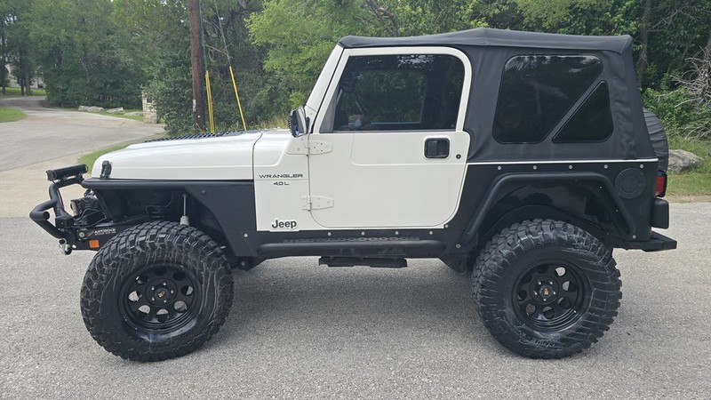 Jeep WRANGLER / TJ Vehicle Image 3